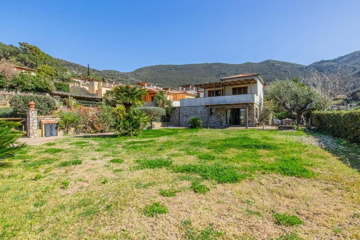 Villa Acquasalata Nisporto Exterior photo